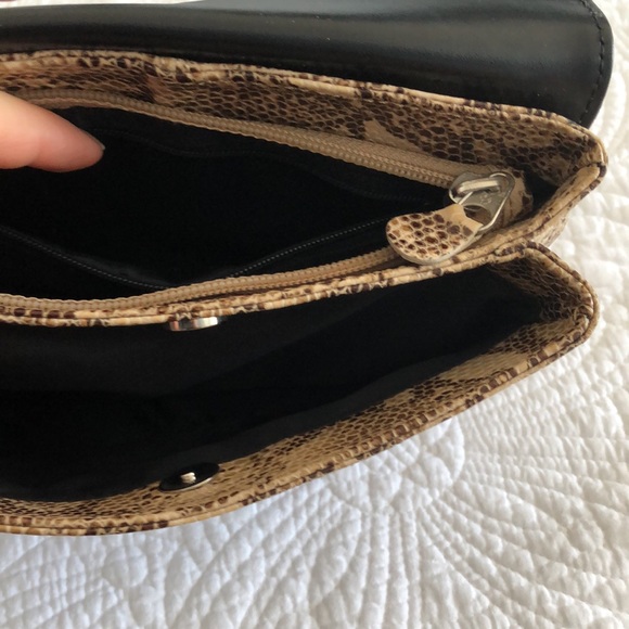 Vegan snakeskin clutch - Picture 4 of 4